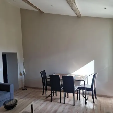 T2 37 M2 Entierement Renove *